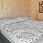 4 Bedroom Gorgeous In Semesterbostad *