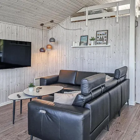 Сasa de vacaciones Preciosa Casa De 4 En