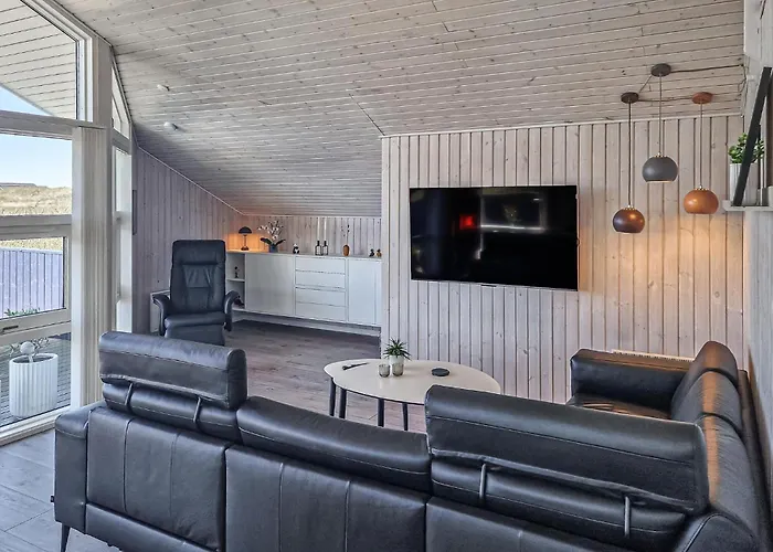 Casa vacanze 4 Bedroom Gorgeous In Hirtshals *