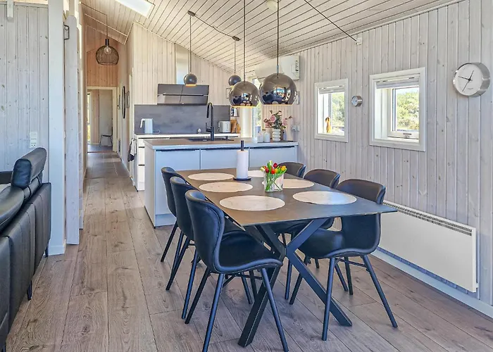 4 Bedroom Gorgeous In Hirtshals * Hirtshals