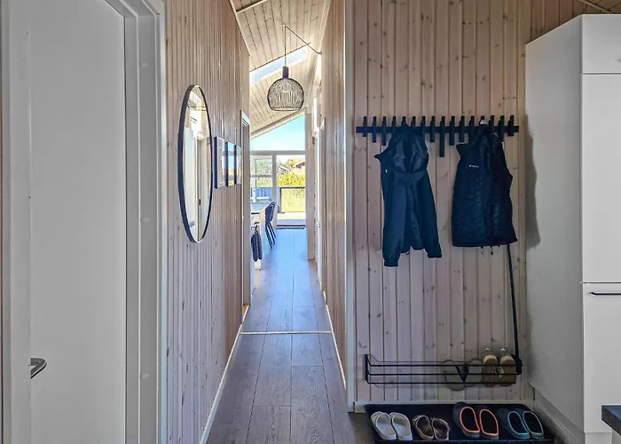4 Bedroom Gorgeous In Hirtshals Casa vacanze *